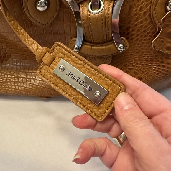 Madi Claire Satchel - Picture 3 of 16